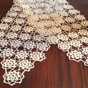 NWOT Handmade Crochet Table Runner